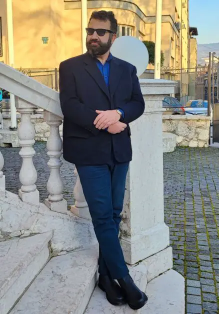 Leon Papo wearing a Corneliani cashmere blazer.